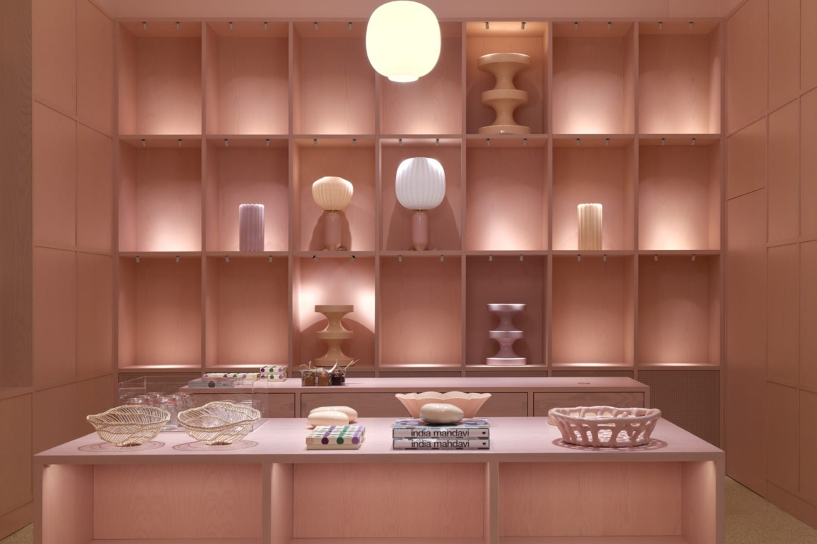PoMo shop.