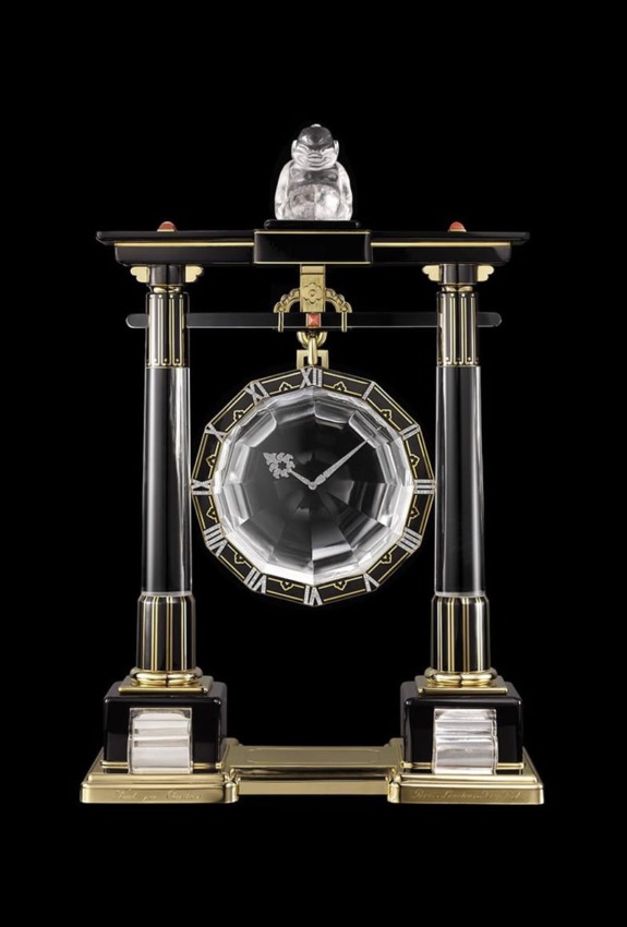 Large portique mystery clock, part of the "Half-Century of Cartier in Japan and Beyond: An Everlasting Dialogue of Beauty and Art" at Tokyo National Museum.