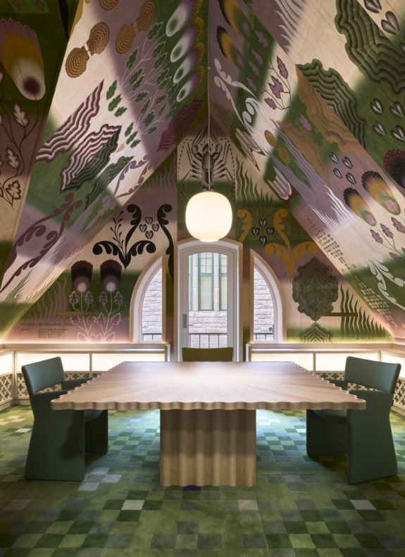 PoMo Reading Room.