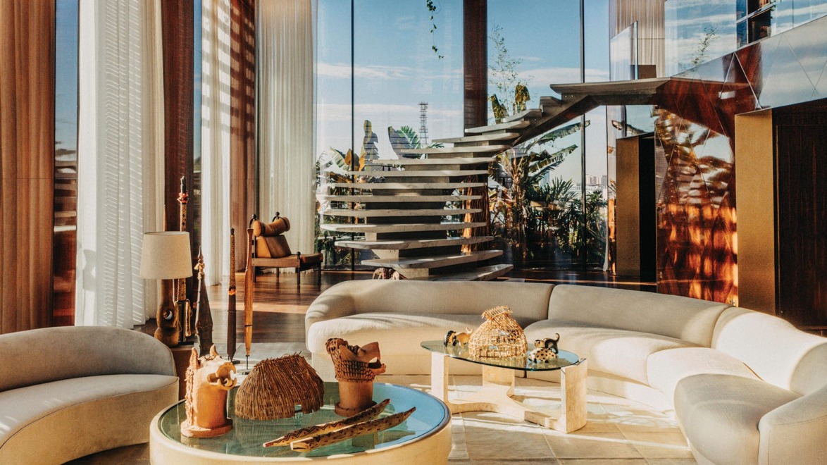 Designed by Philippe Starck and Jean Nouvel, the Rosewood São Paulo’s Mata Atlântica Tower boasts a stunning penthouse suite with art and collectible design by Brazilian talents.