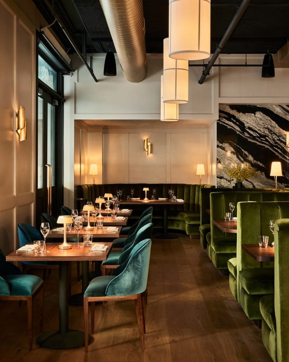 Dining room of l'abeille.