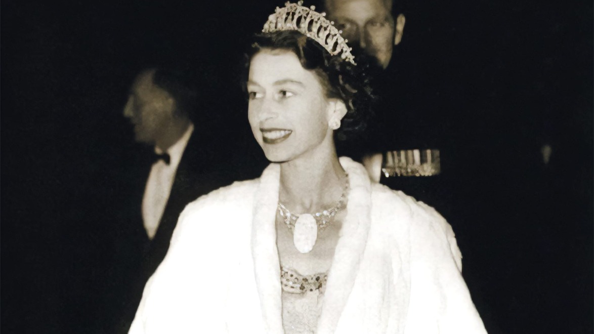 The Andamooka Opal necklace and earrings set was gifted to Queen Elizabeth by the Australian government.