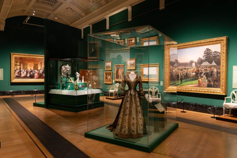 Installation view, “The Edwardians: Age of Elegance.”