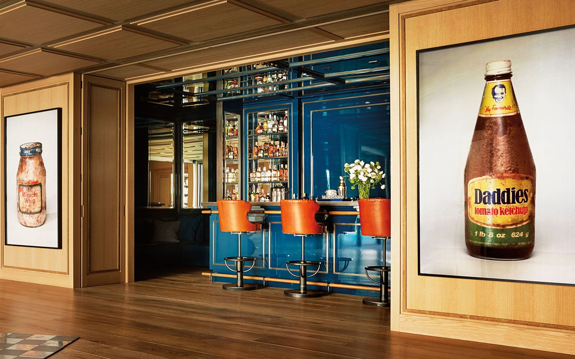Museo Jumex founder Eugenio López’s Mexico City home features a large gallery and vibrant bar.