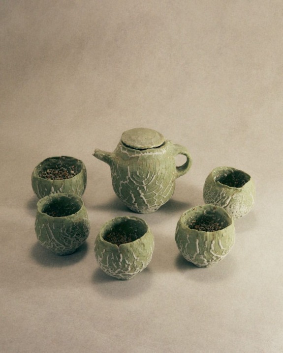 Tea set by Masaomi Yasunaga.