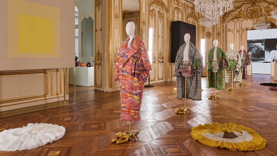 Loewe’s Fall/Winter 2025 presentation at Hôtel de Maisons during Paris Fashion Week.