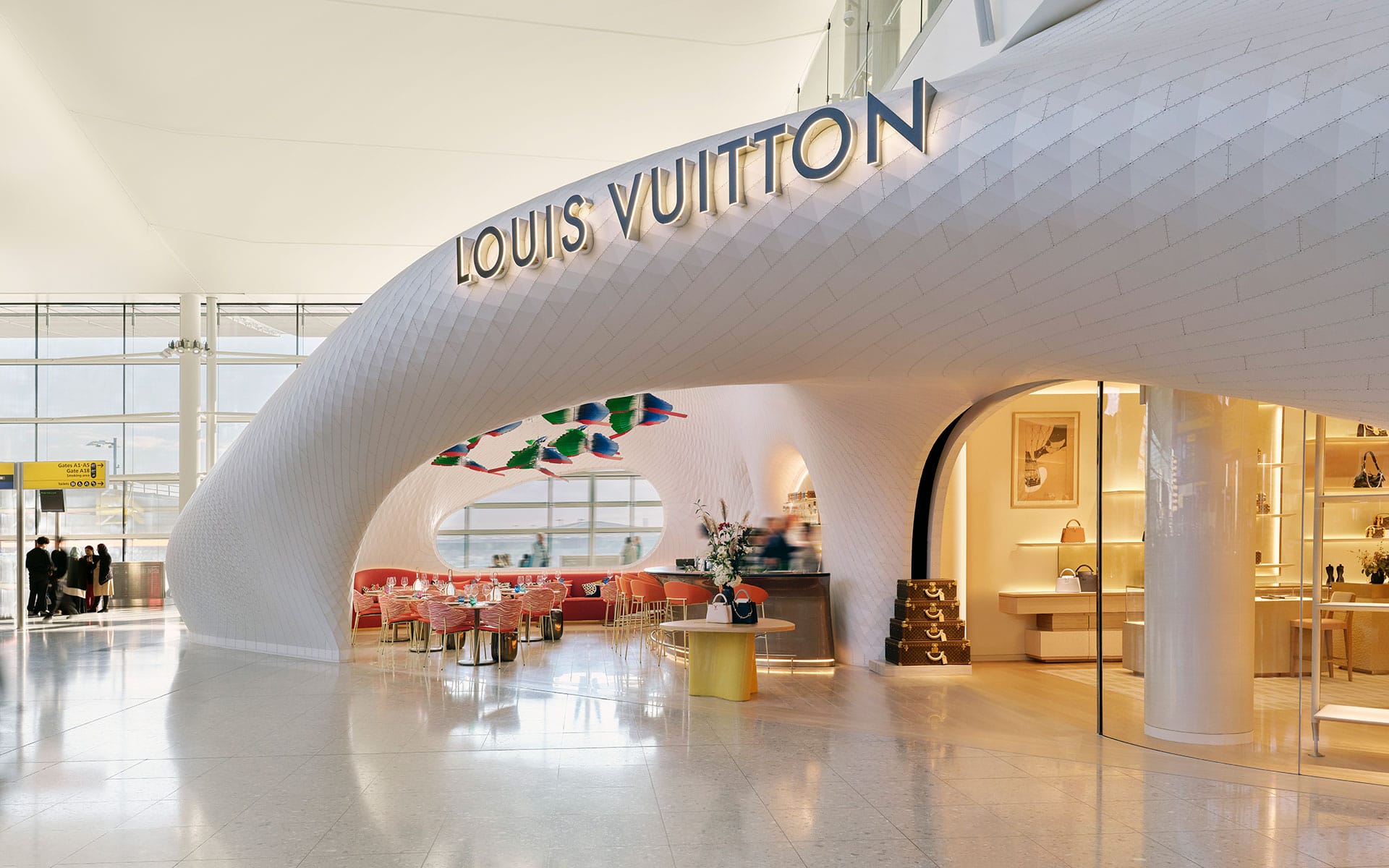 Le Café Cyril Lignac at Louis Vuitton.