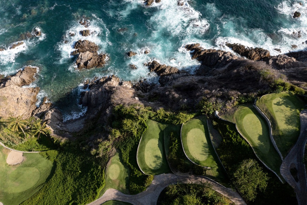 Aerial view of the El Tamarindo golf course designed by David Fleming at The Four Seasons Resort Tamarindo, México.