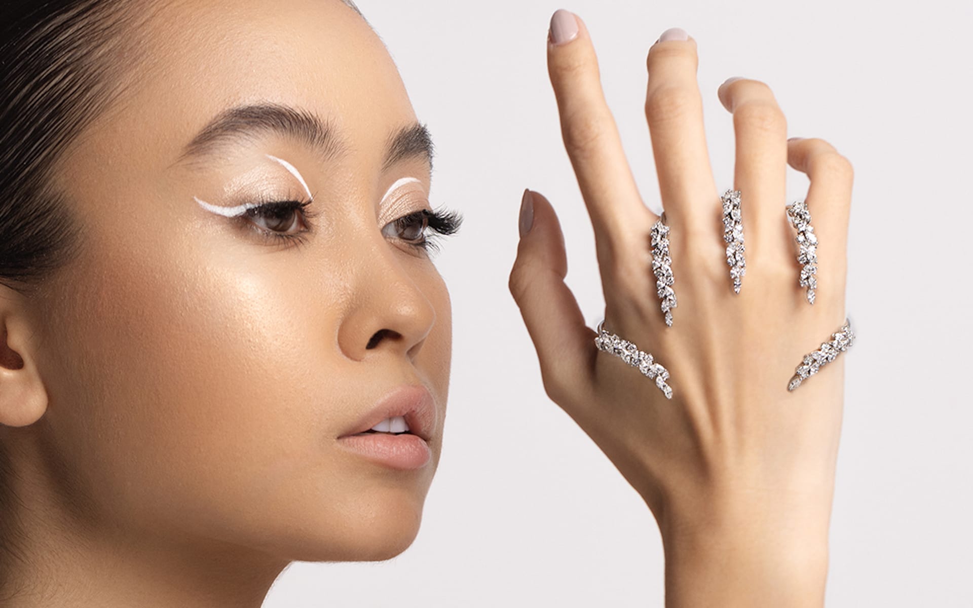 The Claw handpiece.