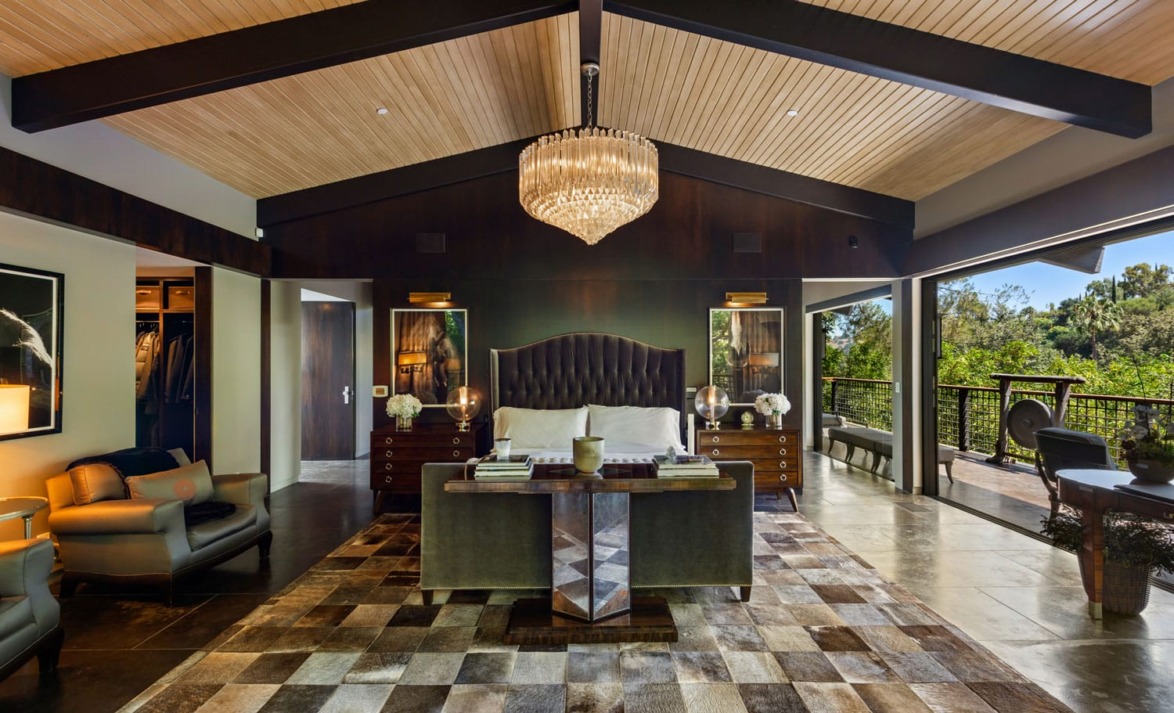 Jeremy Renner LA mansion