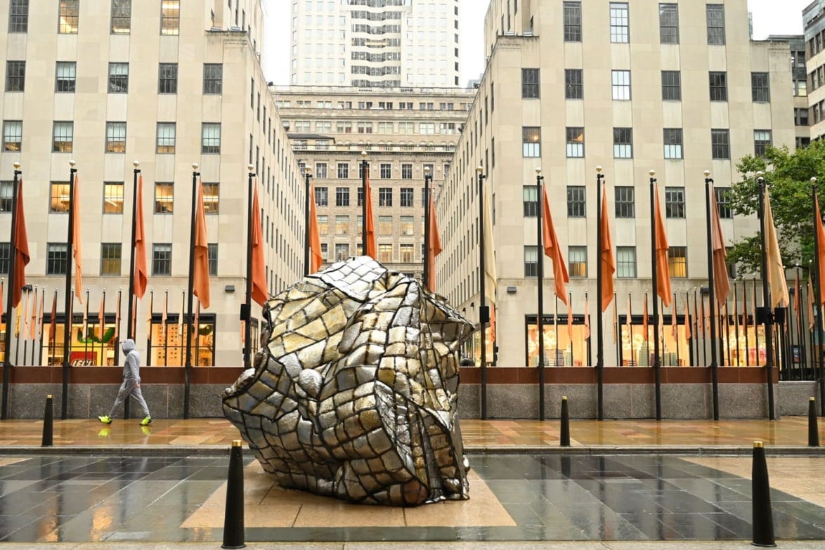 Frieze Sculpture at Rockefeller Center Cultivates an Urban Garden