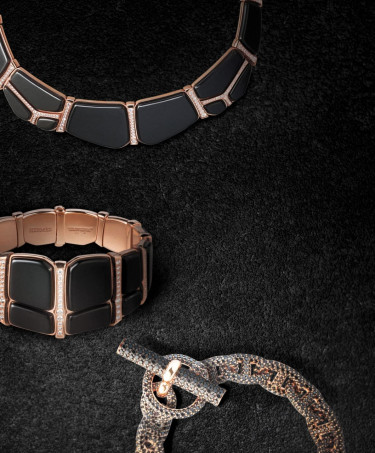 Hermès Niloticus Lumière necklace and bracelet in rose gold and black jade with diamonds. Chaîne d’Ancre bracelet in rose gold with 25.5 carats of black spinel.