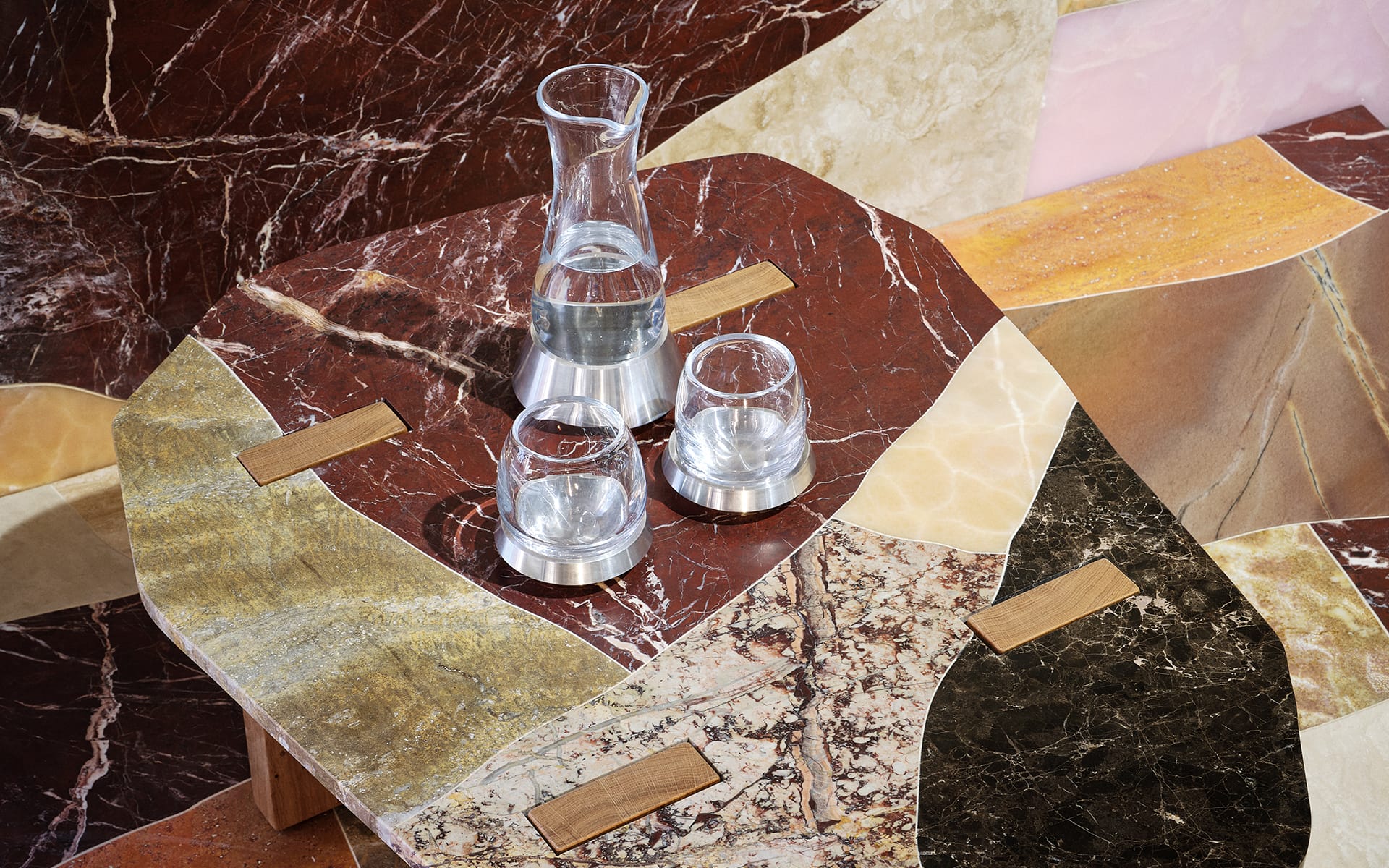 A table by Marte Mei and SolidNature.