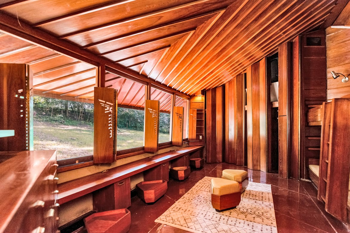 A Frank Lloyd Wright-Designed Home in Mississippi Lists for