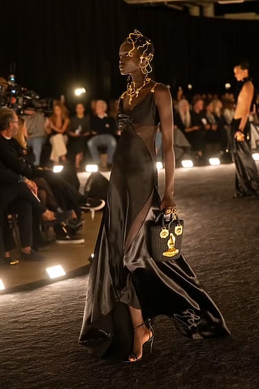 Paris Fashion Week Runway Highlights: 12 Moments from SS26 Paris Fashion Week Runway Highlights: 12 Moments from SS26